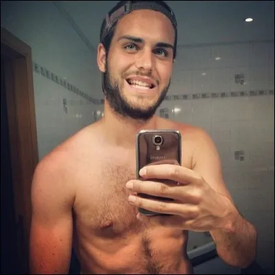 Quelle est cette personne ?