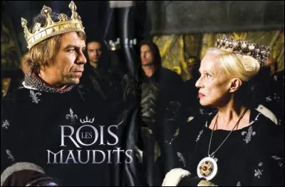 Qui a écrit "Les rois maudits" ?