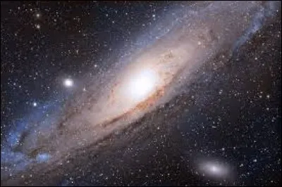 La galaxie d'Andromède est ...
