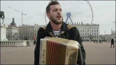 Qui est ce chanteur ?