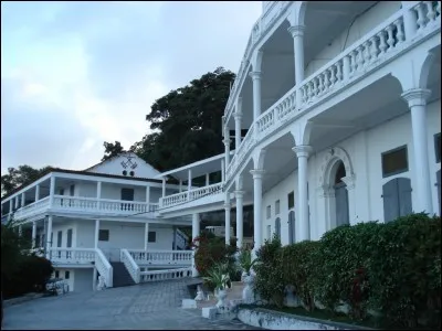 Où se trouve cet édifice CNDPS ?