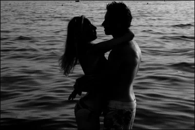 Qui a dit : "Il n'est de grand amour qu'à l'ombre d'un grand rêve." ?