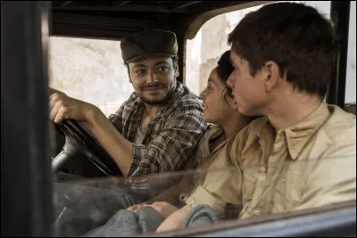 Comment va mourir le conducteur de cette camionnette ?
(Kev Adams)