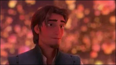 De quelle partie de son visage se plaint-il sans arrêt ?