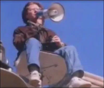 Comment Alex Bradey tue-t-il son ami d'enfance dans "Ombres et lumières" ?