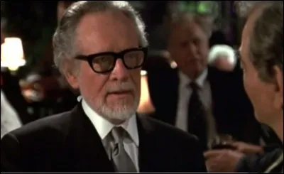 Comment Eric Prince tue-t-il Verity Chandler dans "En grandes pompes" ?