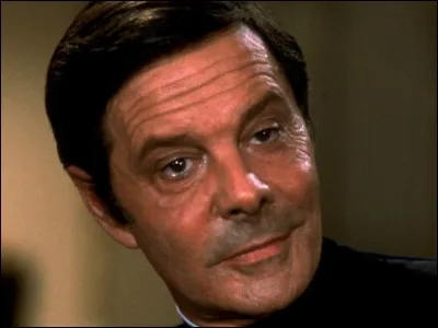 Avec quel poison Paul Gerard tue-t-il Vittorio Rossi dans "Meurtre à la carte" ?