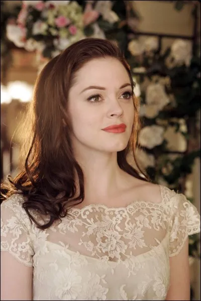 Paige se marie avec :