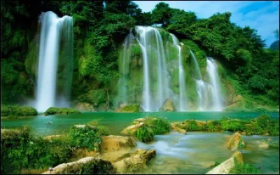 En quelle année Pékin fut-elle désignée comme capitale de son pays ?