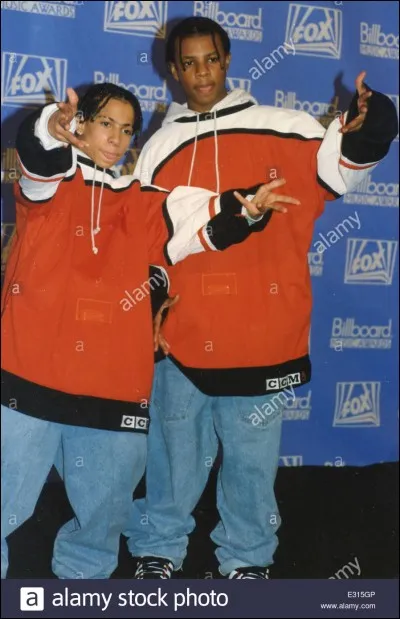 Quelle était la particularité des membres du duo Kris Kross ?
