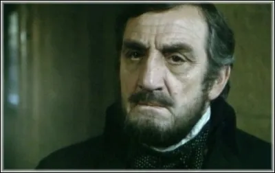 Qui est homme que son passé rattrape avec acharnement ?