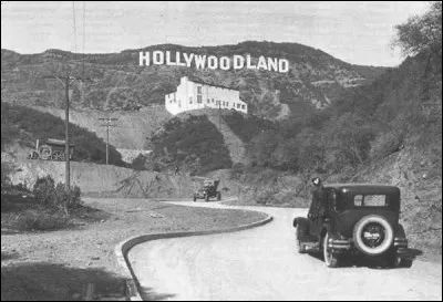 Pour être nommé, un film doit :