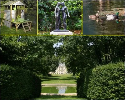 Lors de son passage à L'Elysée, Jacques Chirac a procédé à un petit aménagement dans le parc du Palais. Que fit-il ?