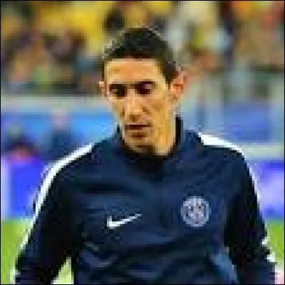 Comment s'appelle ce footballeur ?