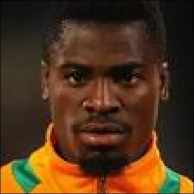 Comment s'appelle ce footballeur ?