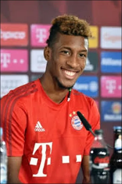 Comment s'appelle ce footballeur ?