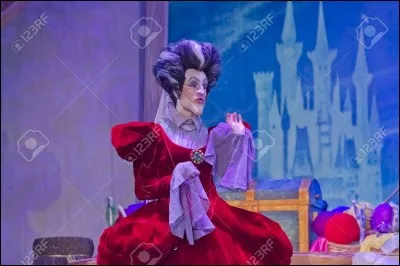 Qui est cette méchante ?