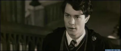 Qui était le directeur de Poudlard lorsque Tom Jedusor a ouvert la Chambre des Secrets la première fois ?