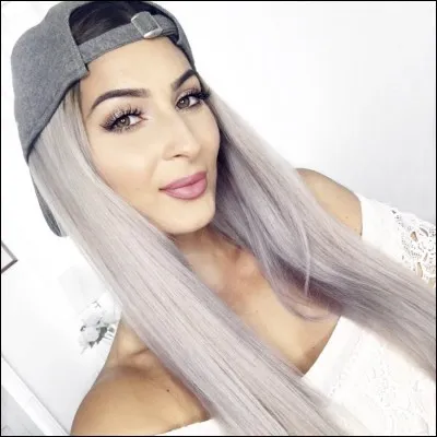 Comment s'appelle-t-elle ?