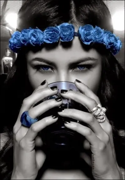 Qui chantait "Les filles sont jolies dès que le printemps est là" ?