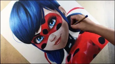 Qui se cache derrière le masque de Ladybug ?