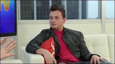 Que dit Gibby à chaque fois qu'il voit Carly, Sam, Freddy et Spencer ?