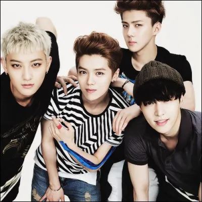 Quel est le membre de EXO ayant gagné le premier une récompense en tant qu'acteur ?