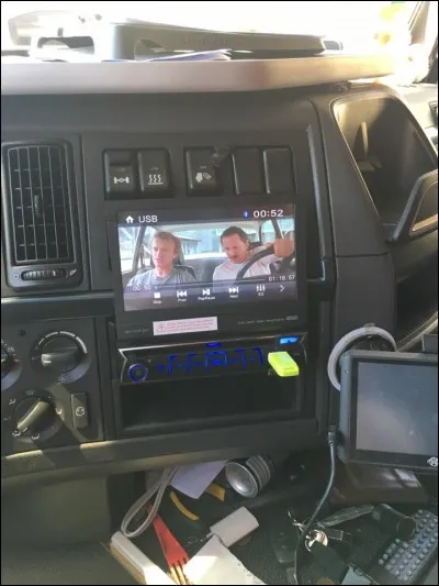 Le temps de repos hebdomadaire normal est de :