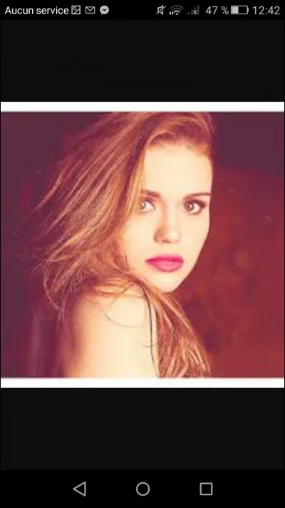 Comment s'appelle le chien de Lydia ?