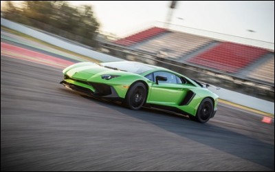 Quelle est la puissance de la Lamborghini Aventador ?