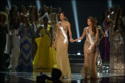 Au concours Miss Univers 2016, lors de la sélection des 13 finalistes, Iris Mittenaere :
