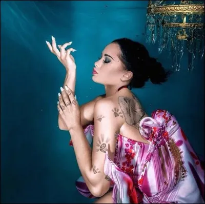 Quel titre chanté par Aurélie Preston existe vraiment ?