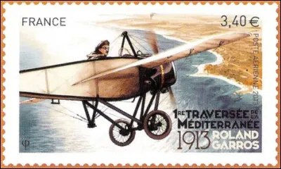 A quel aviateur doit-on la première traversée en avion de la Méditerranée ?