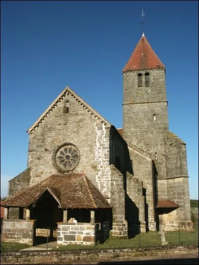 Parnoy-en-Bassigny, village de 300 habitants, possède dans un vallon de son territoire, les vestiges de l'abbaye cistercienne de Morimond. Dans quel département se trouve ce village ?