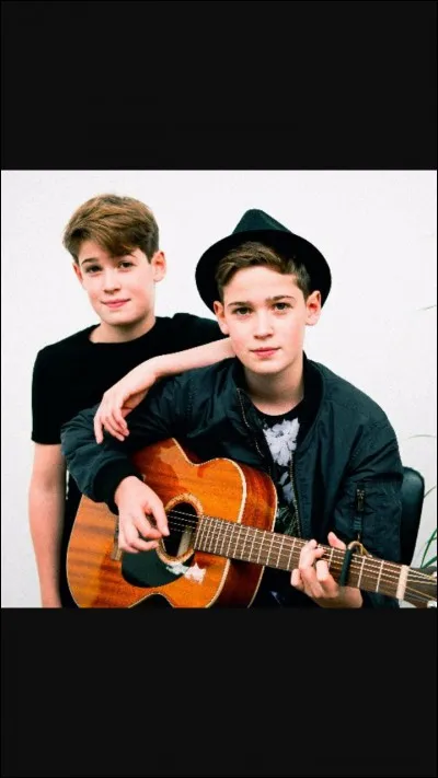 Qui sont ces garçons ?