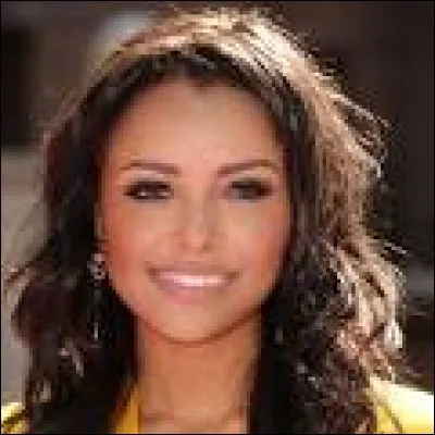 Qui joue le rôle de Bonnie Bennet ?