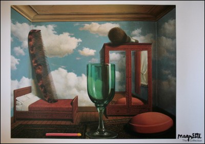 Ce sont "Les valeurs personnelles" de Magritte :