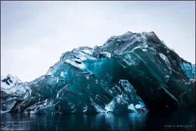 Qui a aperçu l'iceberg en premier ?