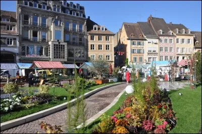 MULHOUSE - Quel est le "statut" de cette ville par rapport au département du Haut-Rhin ?