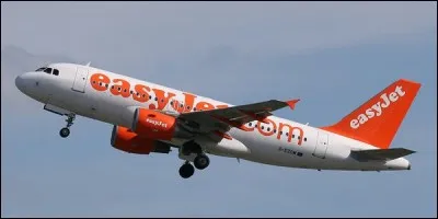 Les avions volent dans l'____.