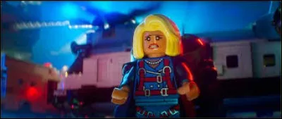 Qui se cache sous le masque du maire ?