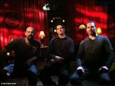 Les noms complets sont :