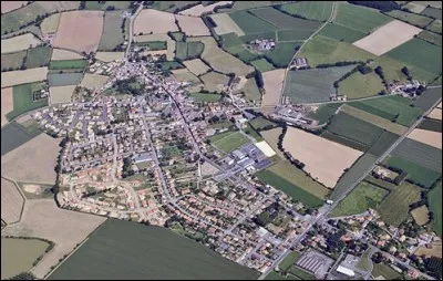 Brégolles-en-Mauges est une commune de 2 000 habitants qui possède sur son territoire l'abbaye de Bellefontaine fondée au XIIe siècle et en grande partie détruite en 1793. Dans quel département se trouve-t-elle ?