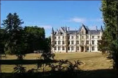 Nous partons dans le Centre visiter le château de Charbonnières. Commune de l'arrondissement de Nogent-le-Rotrou, elle se trouve dans le département ...