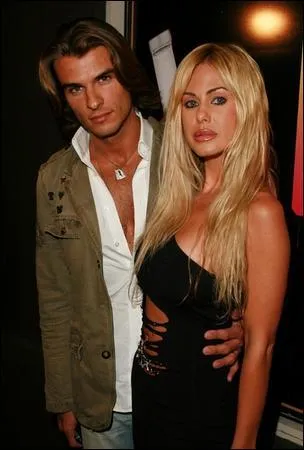 Comment s'appelle l'ex de Romain ?