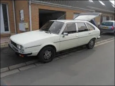 La "30" est un voiture produite par ...