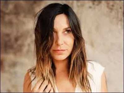 ZAZIE - Zen / Compl&egrave;te ces paroles : "J'suis pas dans l'vent des guignols, De ces joueurs en fond ......"