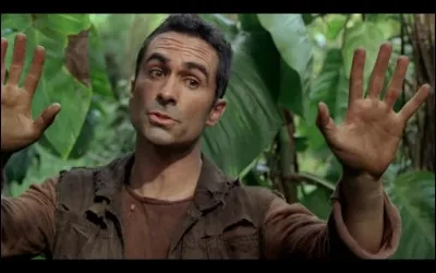 Nestor Carbonell est connu pour son rôle de Richard Alpert, un membre de la faction des "Autres", dans une série télé qui se déroule sur une île. Quelle est cette série ?