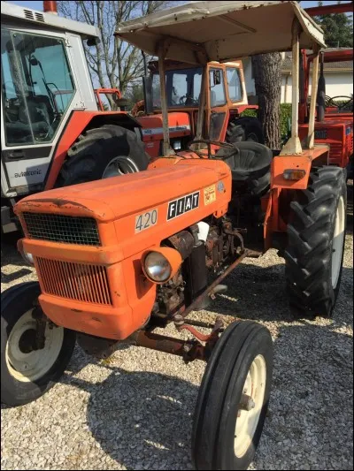 Combien le Fiat 420 fait-il de chevaux ?
Sachant que c'est un tracteur des années 1950 (Il avait le ruban d'or)