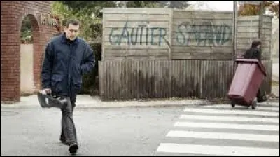 Que marque les voisins sur le mur du quartier ou réside François?